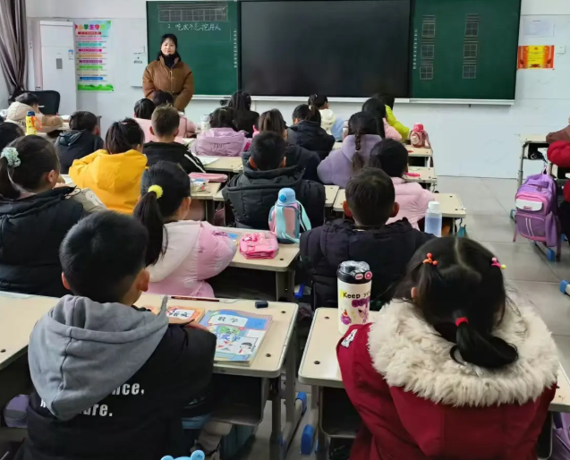 数智化科学育人之本校园深化产教交融校